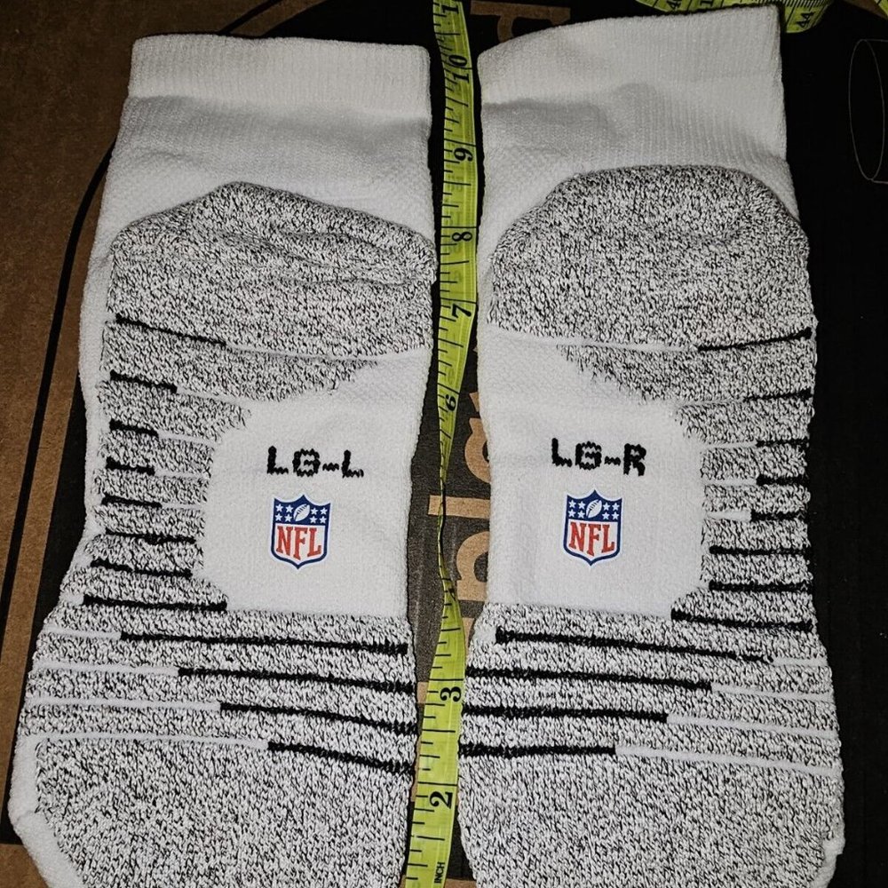 COPY - NFL NIKE Team Game Issued White Compression Men's L-XL ankle Grip Socks …
